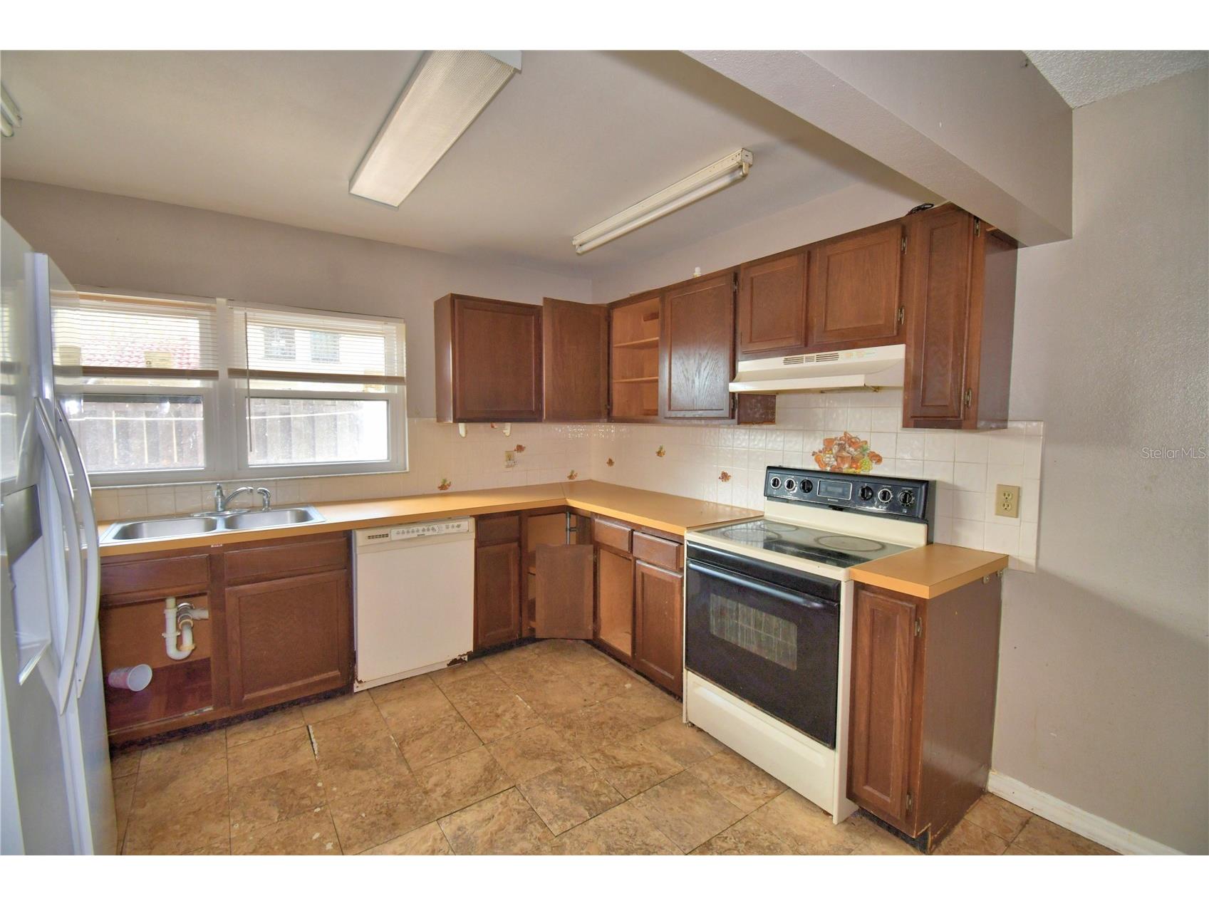 573 Hunter Circle Kissimmee FL 34758 L4958245 image15