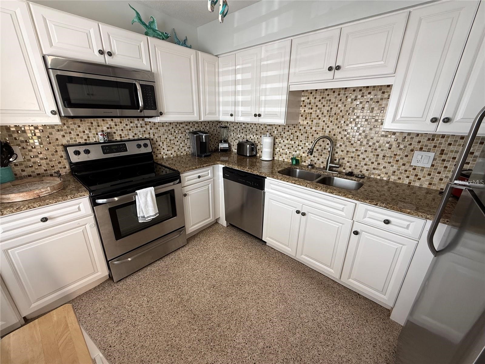 573 N Atlantic Avenue #5 New Smyrna Beach FL 32169 - ATLANTIC OCEAN NS1088095 image5