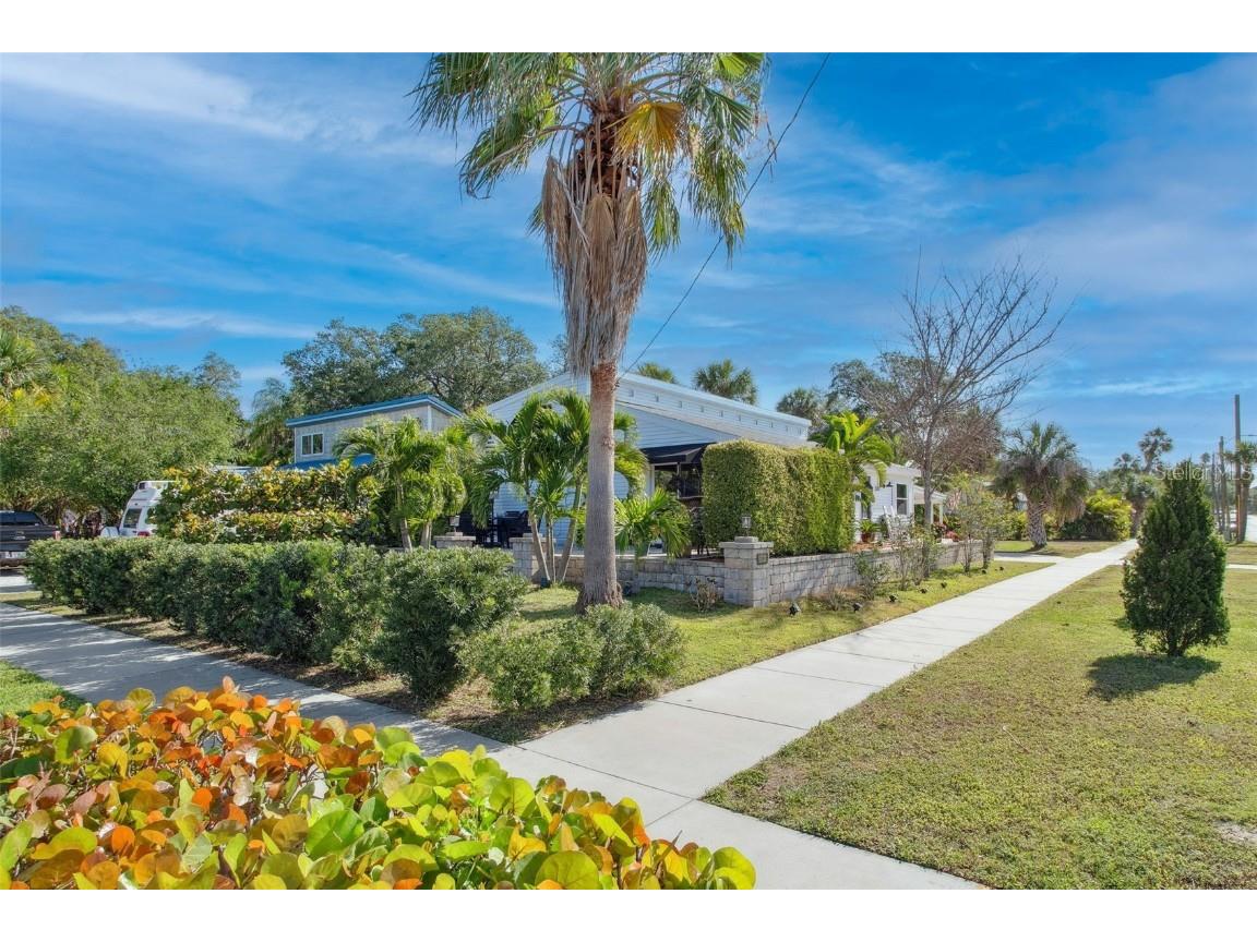 5731 28th Avenue S Gulfport FL 33707 - TED PHILLIPS IBIS WOOD PARK T3441787 image1