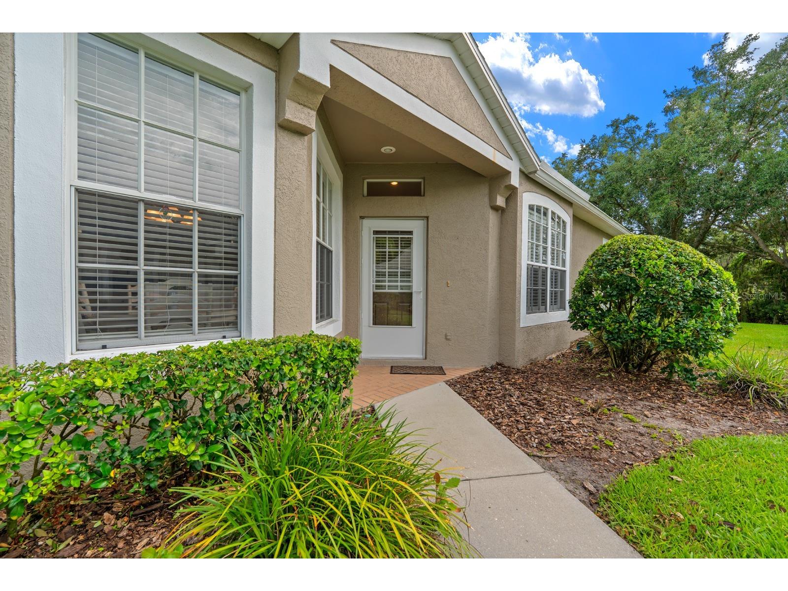 5731 Heronpark Place Lithia FL 33547 TB8519368 image2