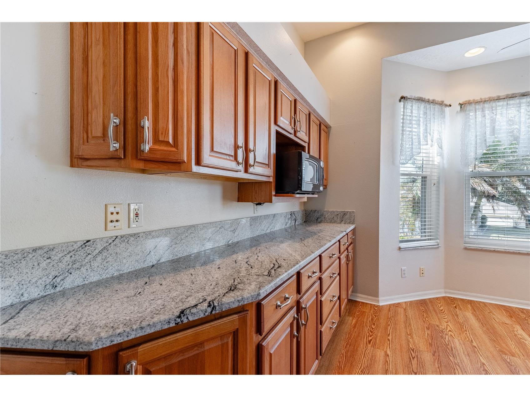 5732 Freeport Drive Tavares FL 32778 - LITTLE LAKE HARRIS G5108407 image11