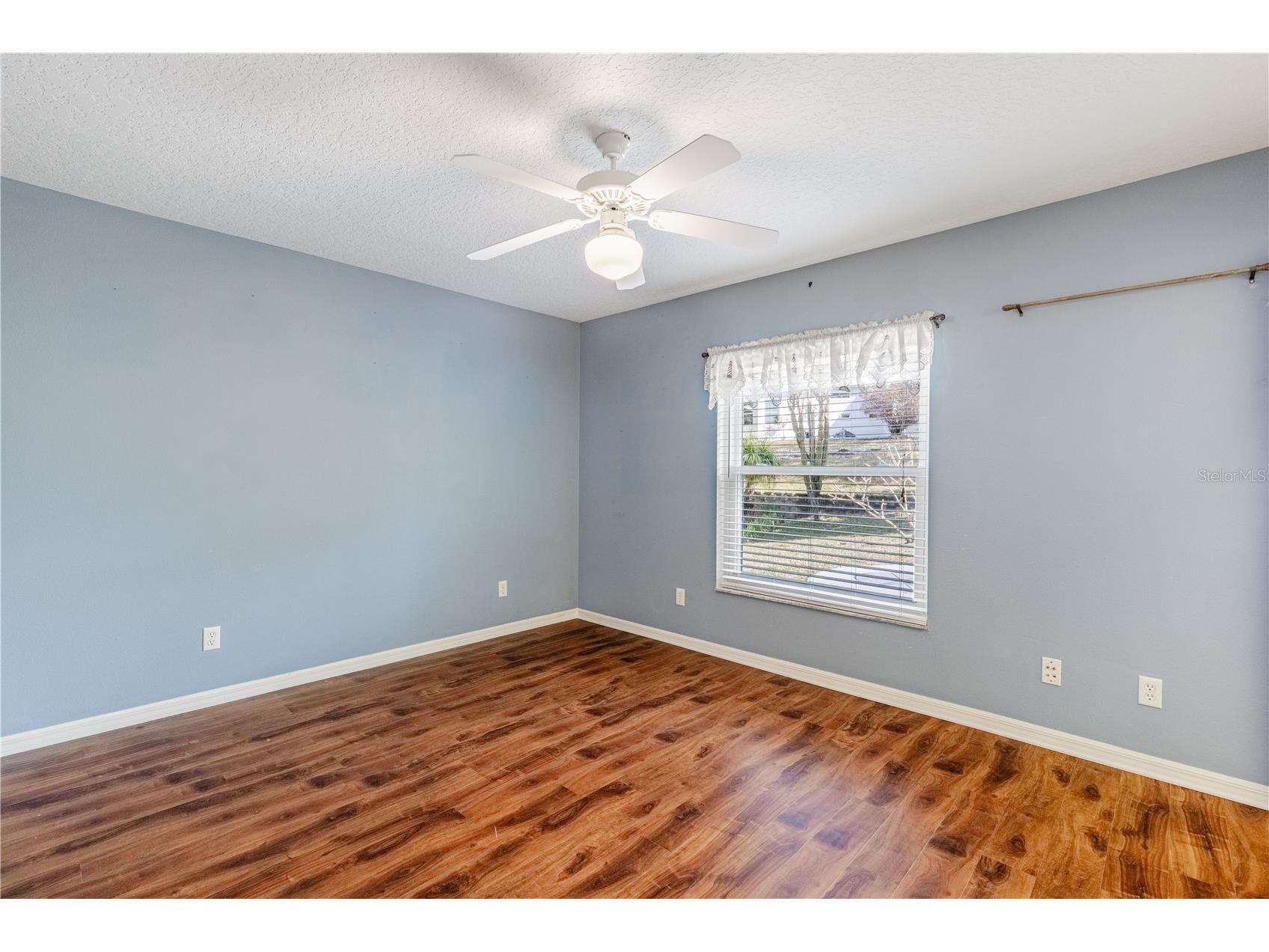 5732 Freeport Drive Tavares FL 32778 - LITTLE LAKE HARRIS G5108407 image17