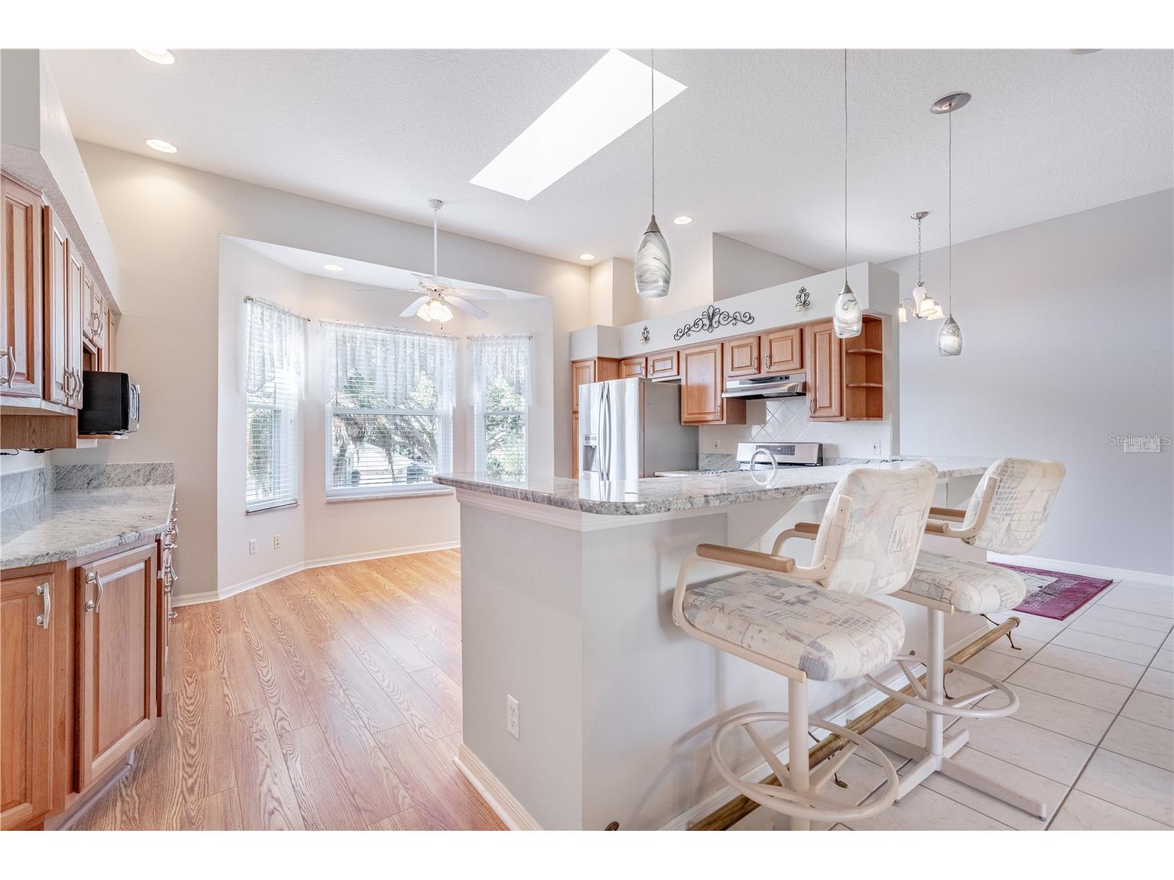 5732 Freeport Drive Tavares FL 32778 - LITTLE LAKE HARRIS G5108407 image3