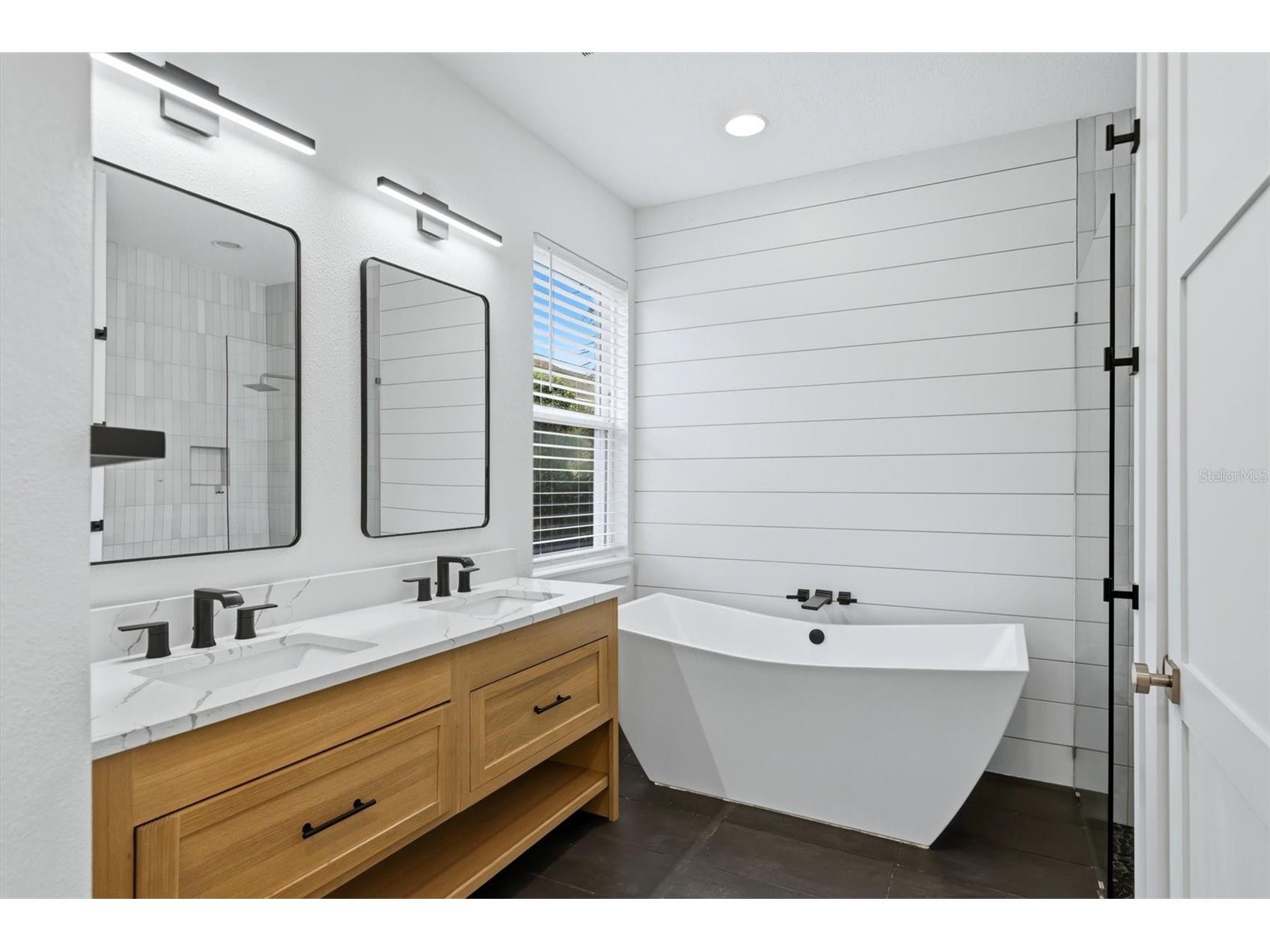 5732 Liatris Circle Sarasota FL 34238 A4687701 image35