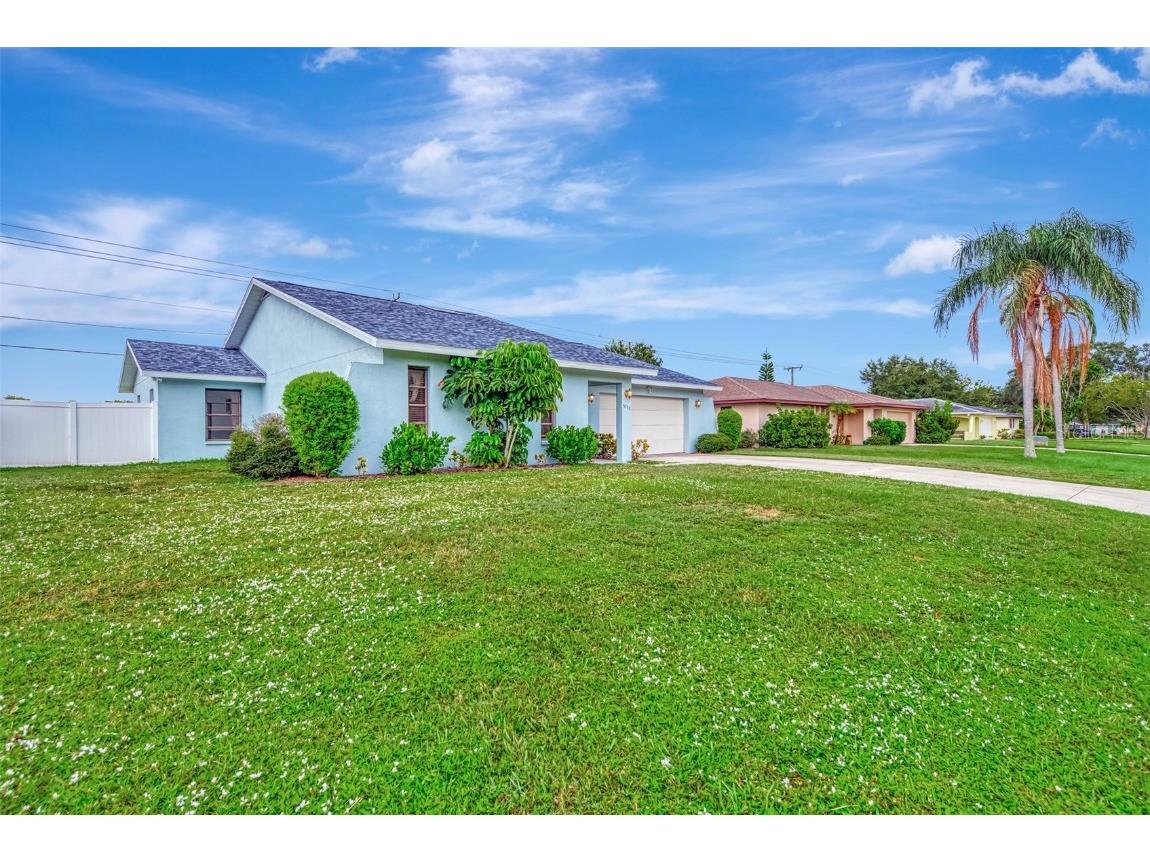 5733 Augusta Circle Sarasota FL 34238 A4583955 image1