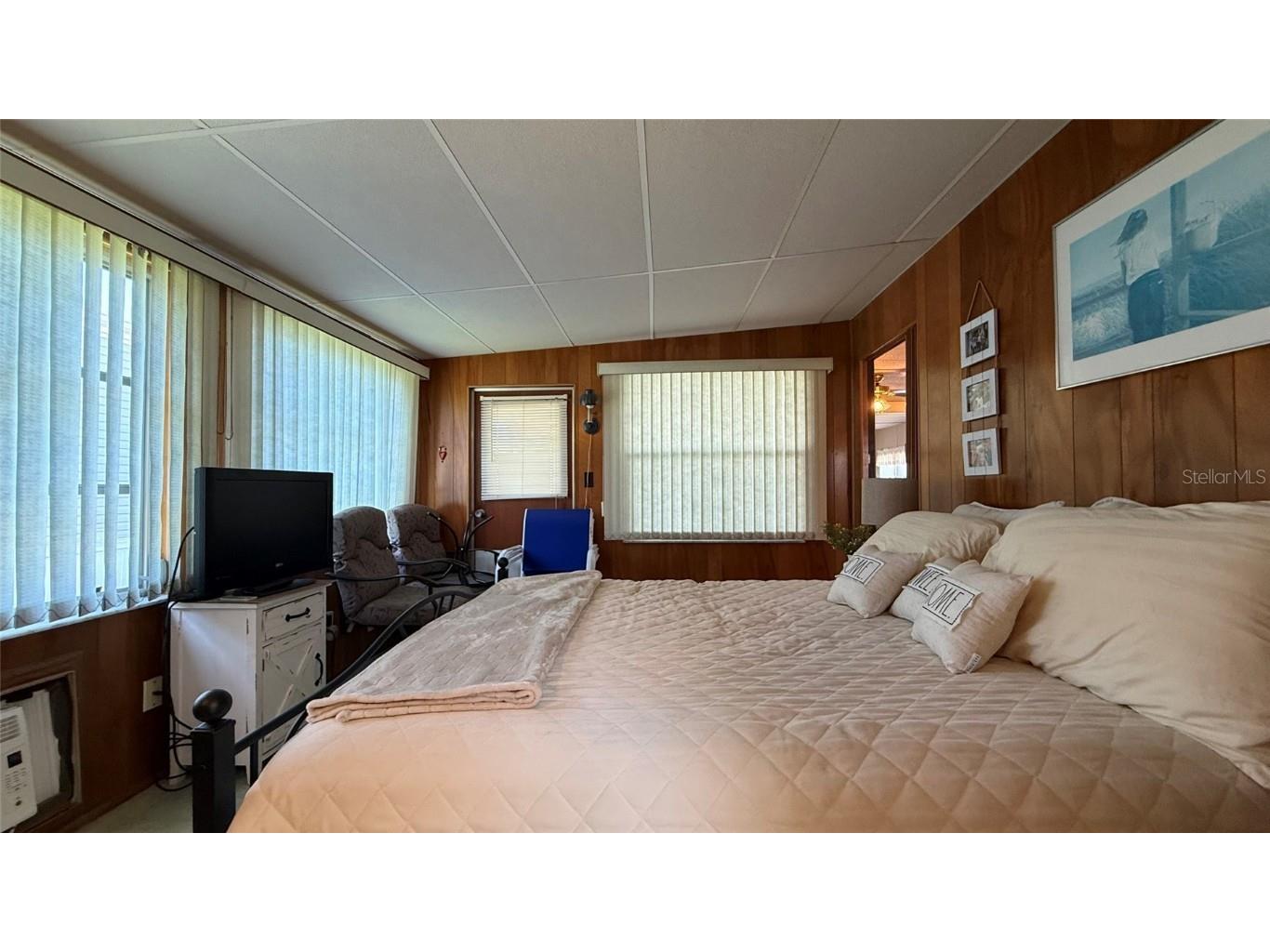 5733 Holiday Park Boulevard North Port FL 34287 C7513737 image13