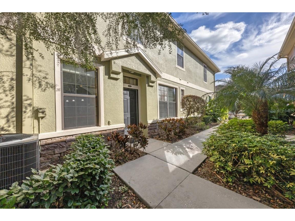 5733 Kingletsound Place Lithia FL 33547 A4561316 image1