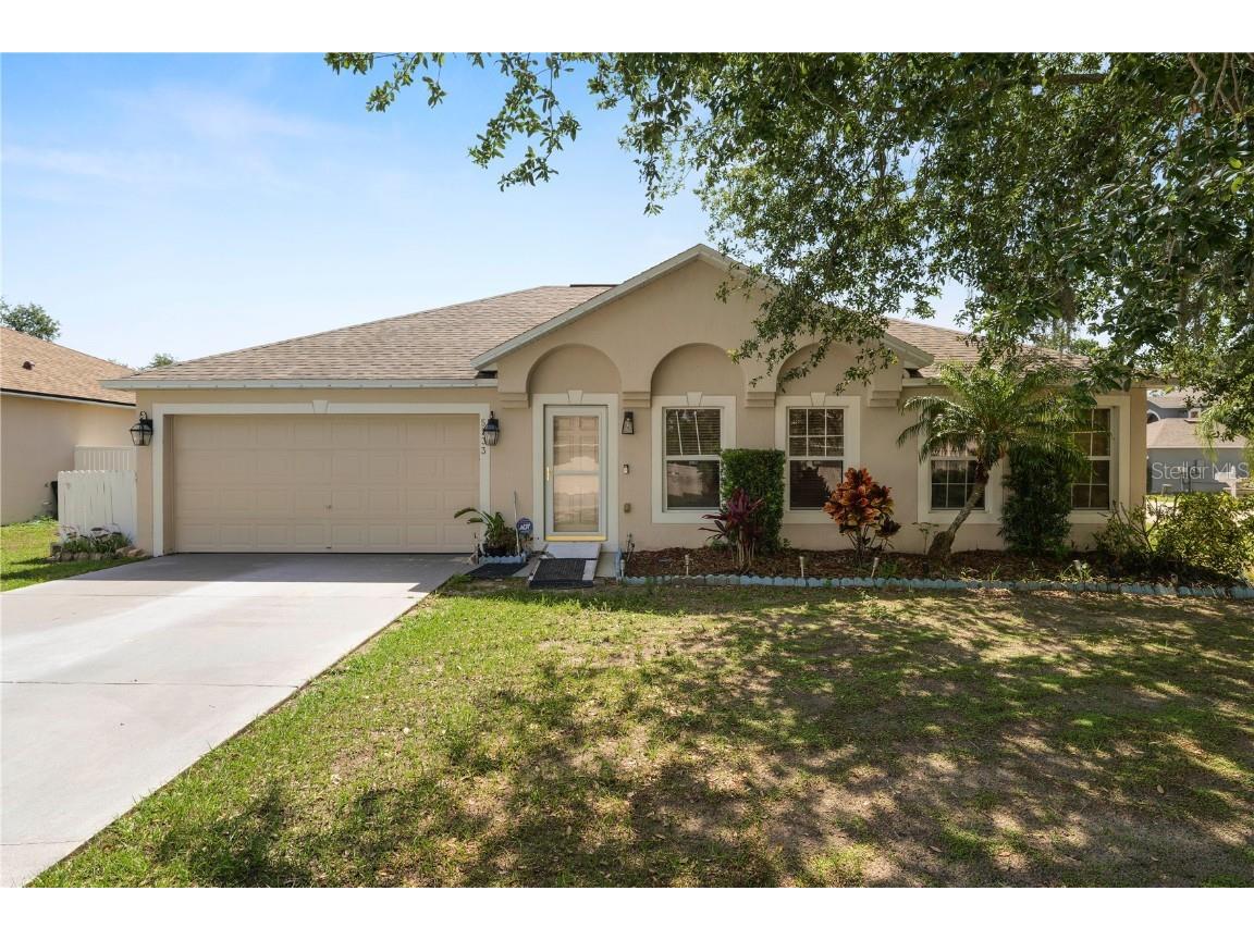 5733 Oakwood Knoll Drive Lakeland FL 33811 L4952993 image1