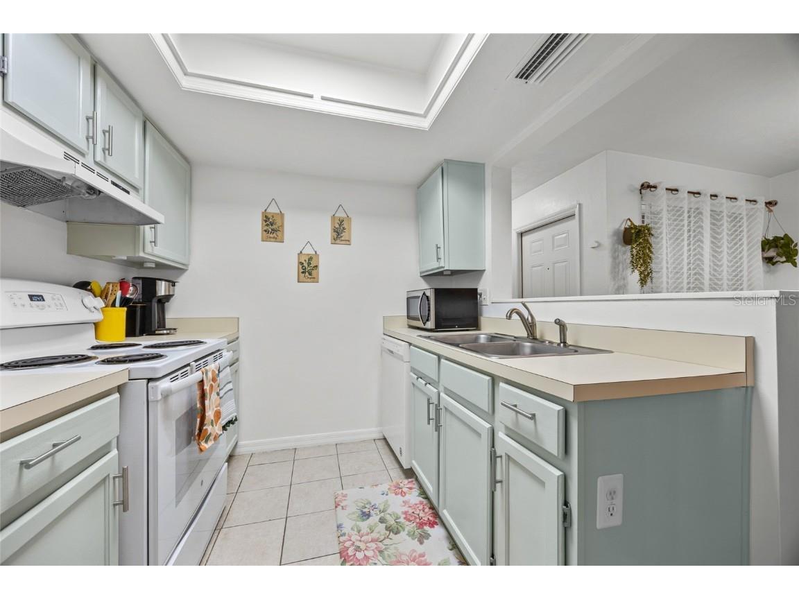 5733 SW 10th Place Gainesville FL 32607 GC529584 image10