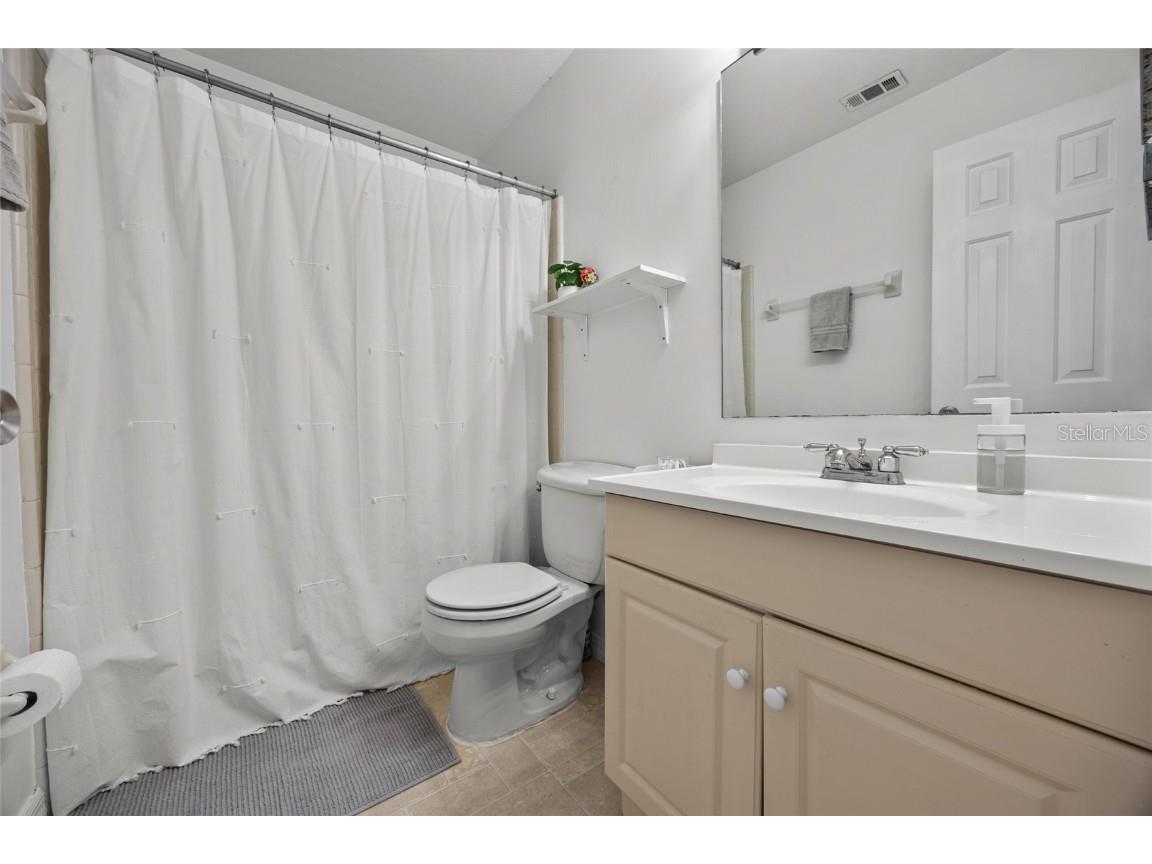 5733 SW 10th Place Gainesville FL 32607 GC529584 image15