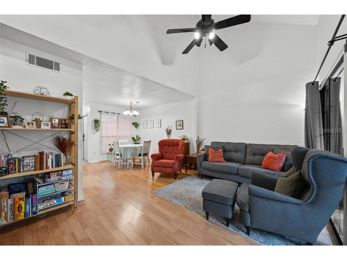 5733 SW 10th Place Gainesville FL 32607 GC529584 image4