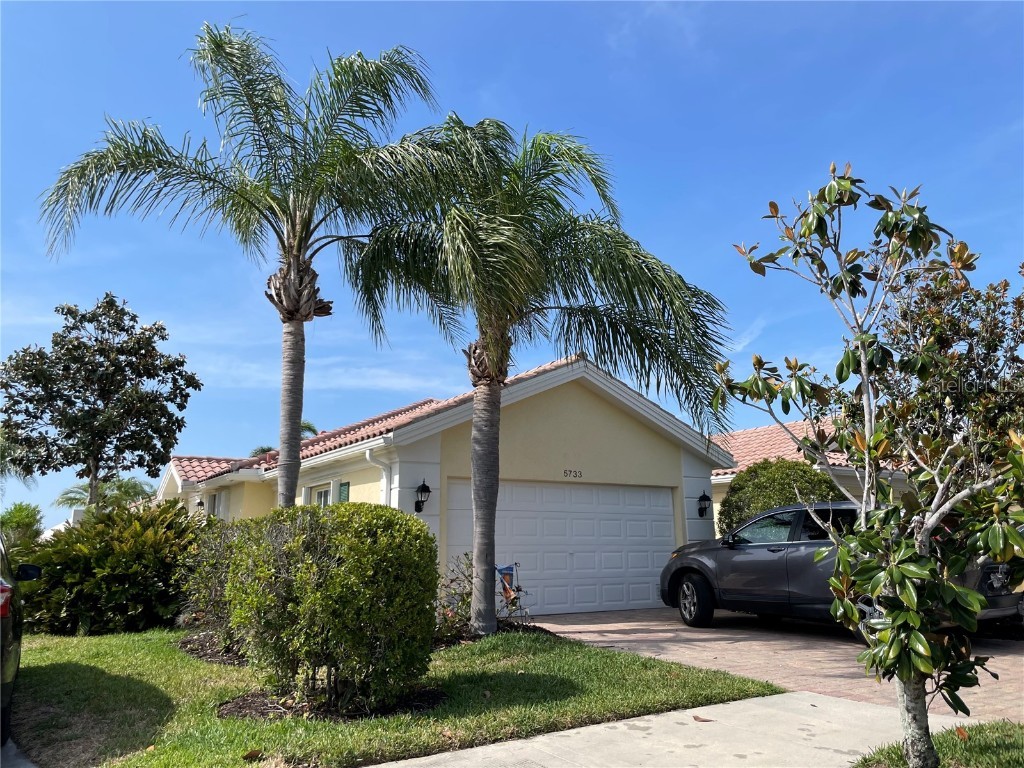 5733 Tristino Lane Sarasota FL 34238 A4569055 image1