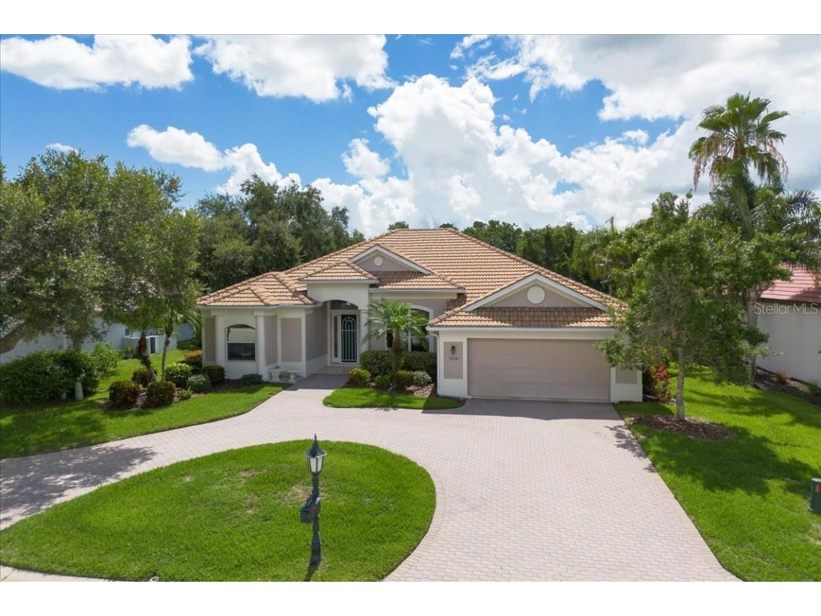 5734 Oakton Court Sarasota FL 34233 A4615211 image1