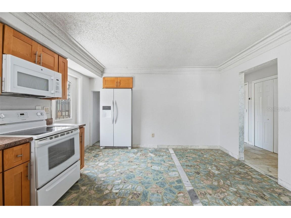 5735 Hayes Street Hollywood FL 33021 O6362092 image15