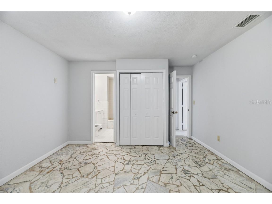 5735 Hayes Street Hollywood FL 33021 O6362092 image18