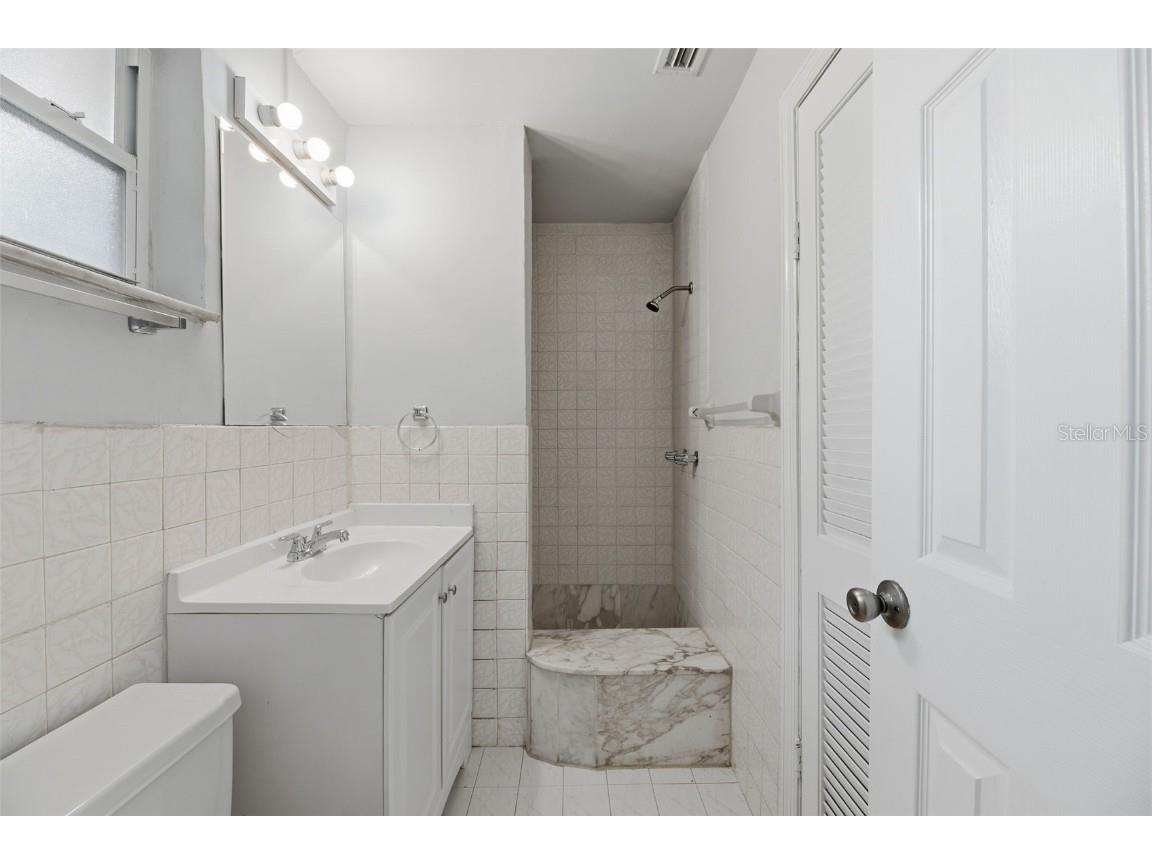 5735 Hayes Street Hollywood FL 33021 O6362092 image26