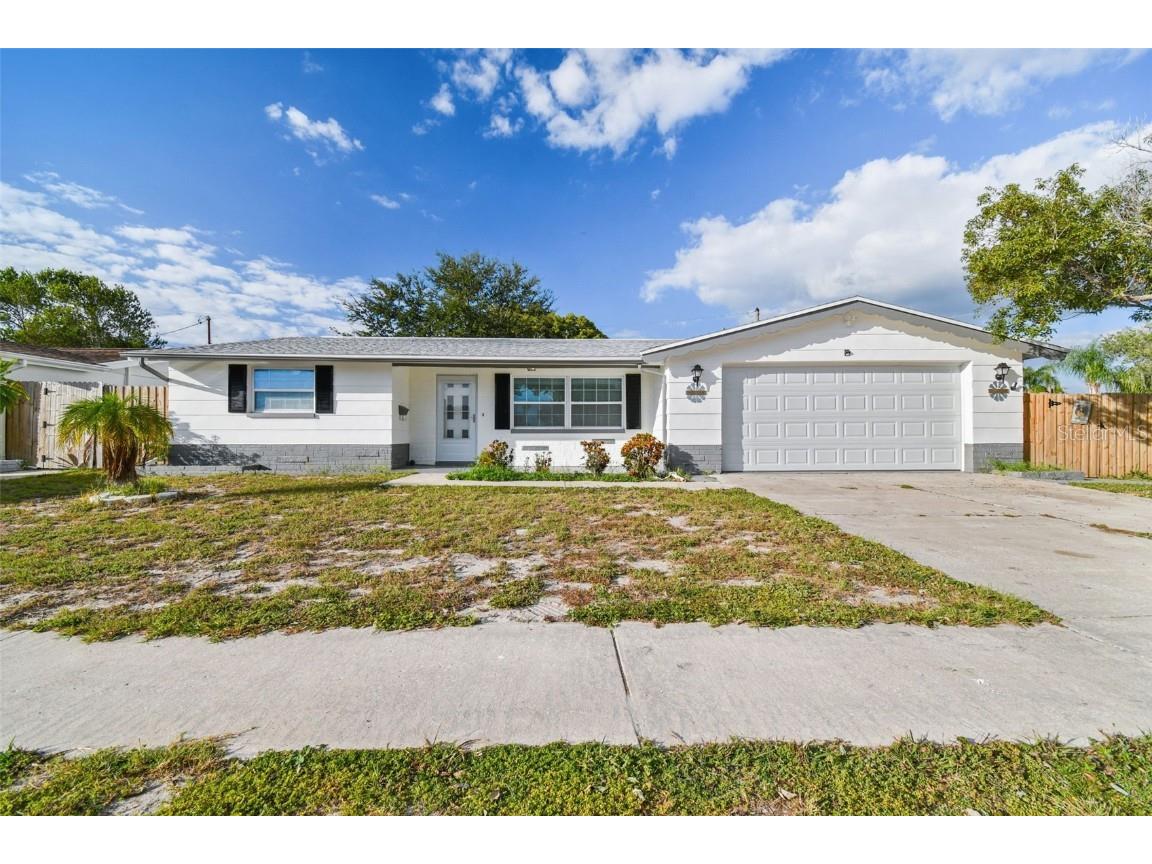 5735 Mosaic Drive Holiday FL 34690 U8218667 image1
