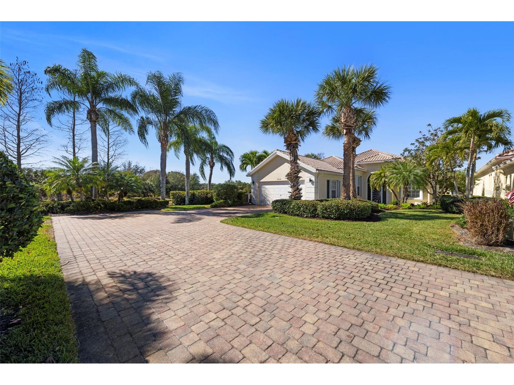 5735 Wilena Place Sarasota FL 34238 A4680881 image36