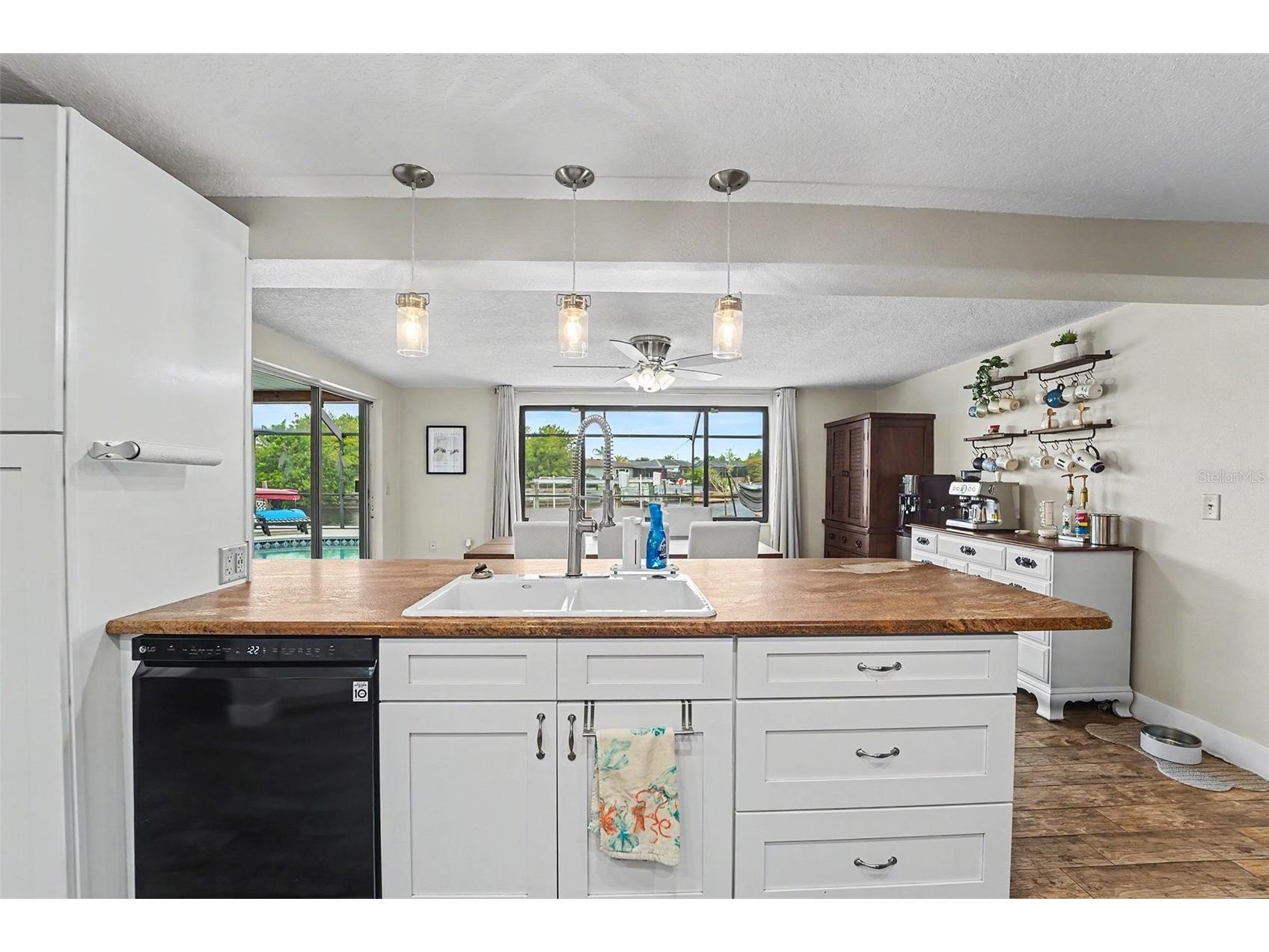 5736 Melaleuca Drive #22 Holiday FL 34690 TB8516066 image8