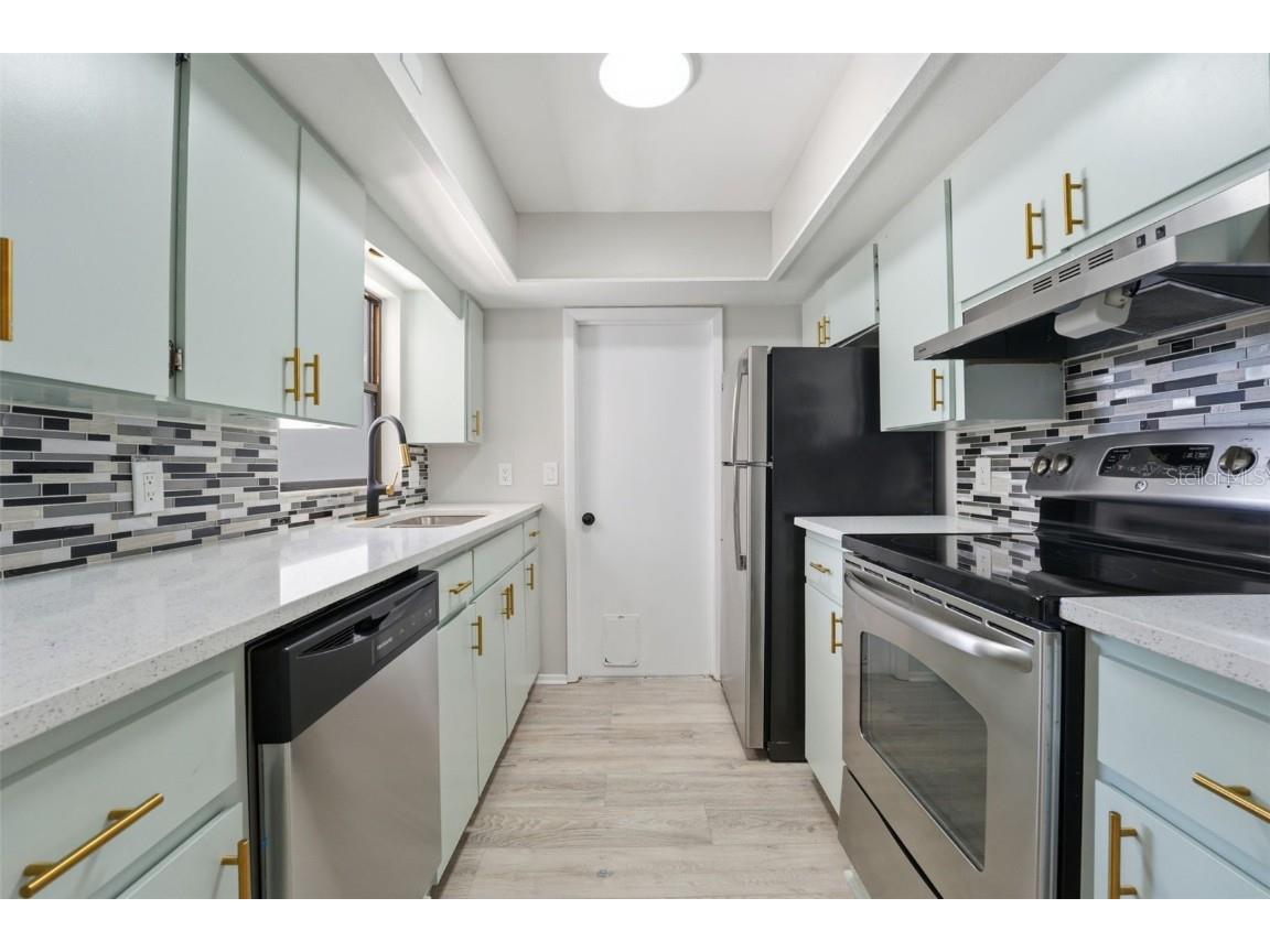 5737 Deer Hollow Lane W Sarasota FL 34232 L4957979 image5