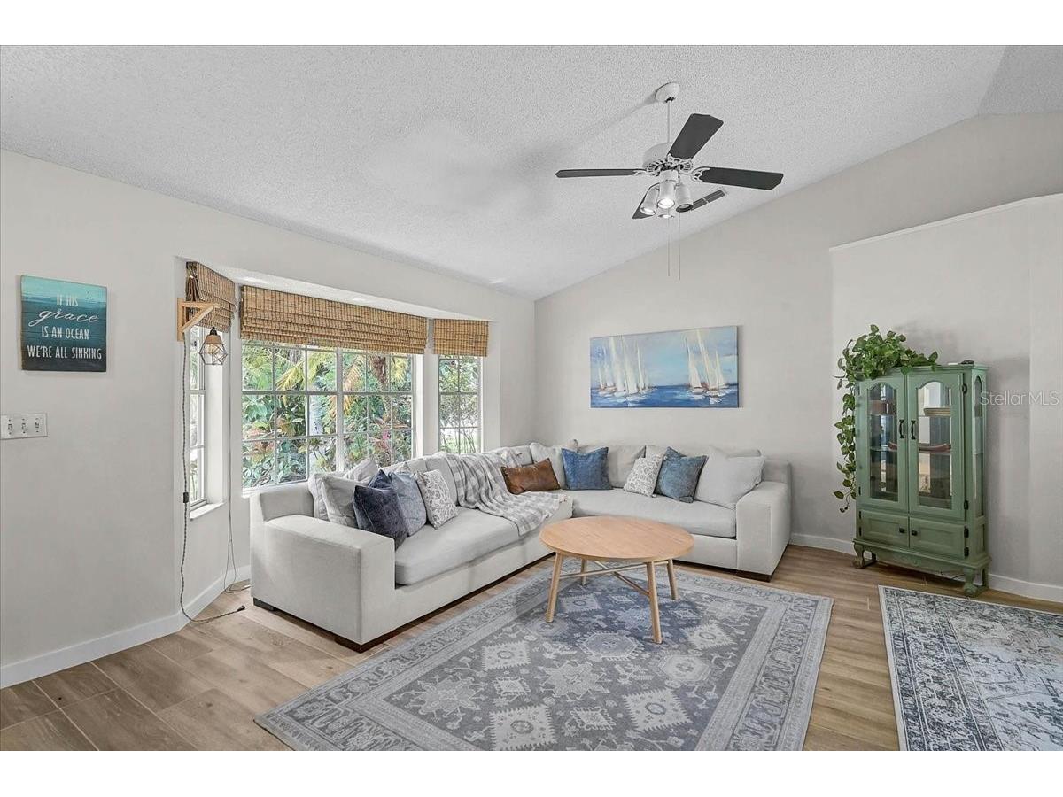 5737 Forester Lake Drive Sarasota FL 34243 A4695165 image12