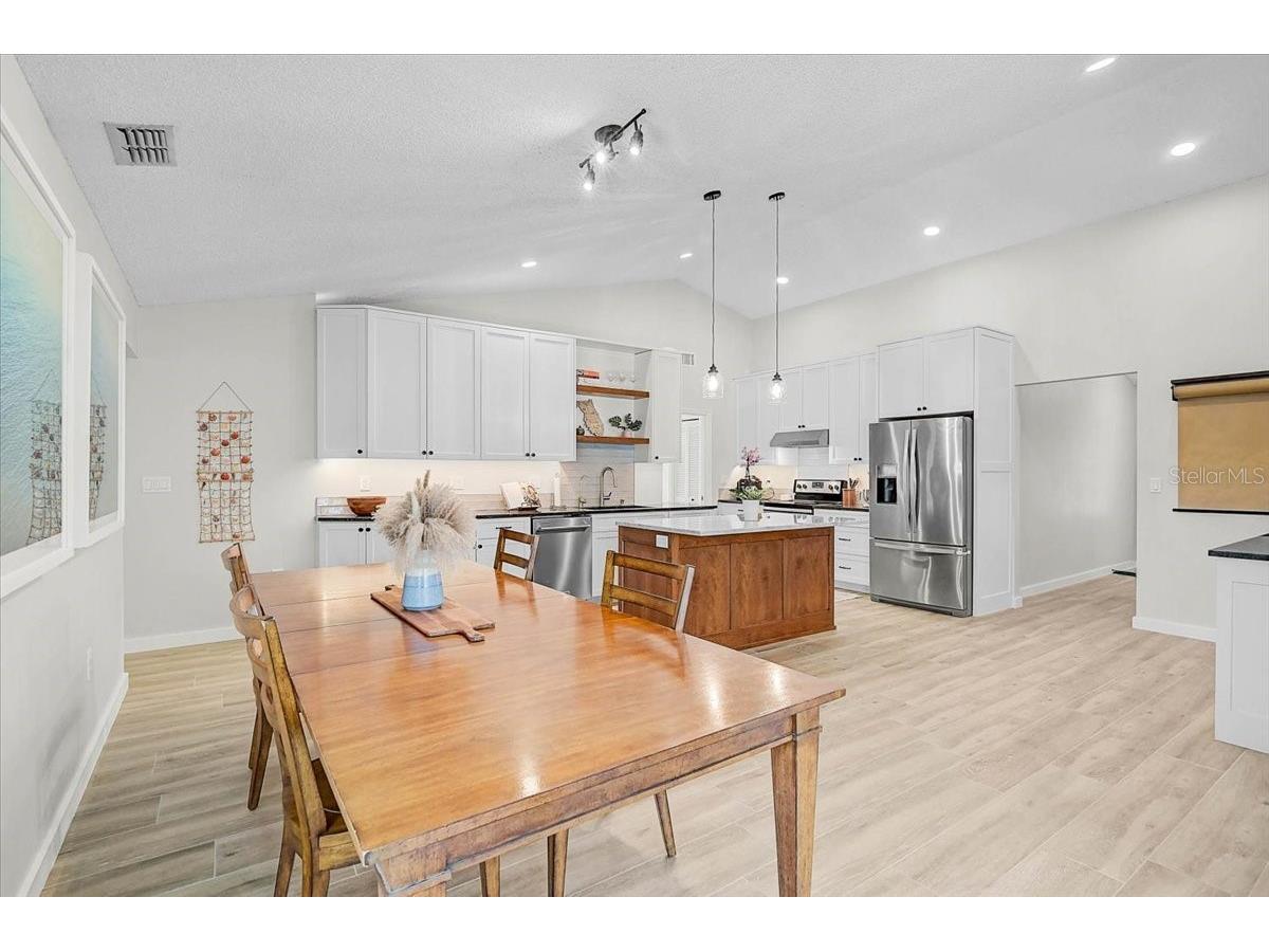 5737 Forester Lake Drive Sarasota FL 34243 A4695165 image9