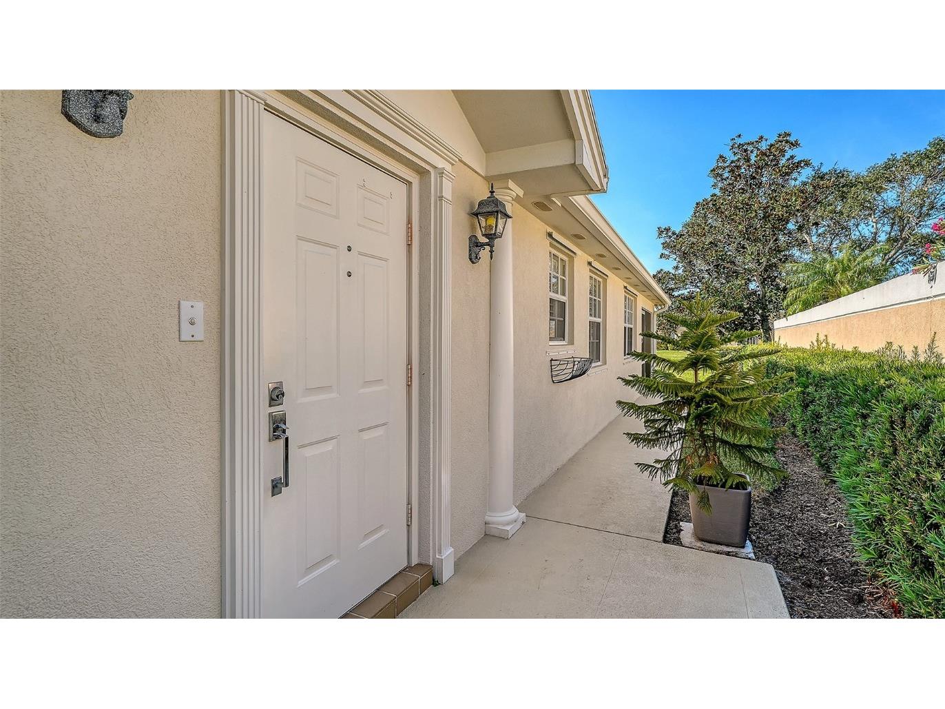 5737 Ivrea Drive Sarasota FL 34238 A4658726 image70