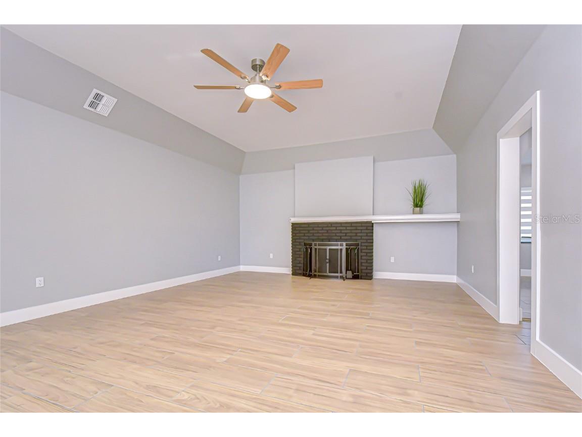 5737 Shore Boulevard S #1 Gulfport FL 33707 TB8457223 image7