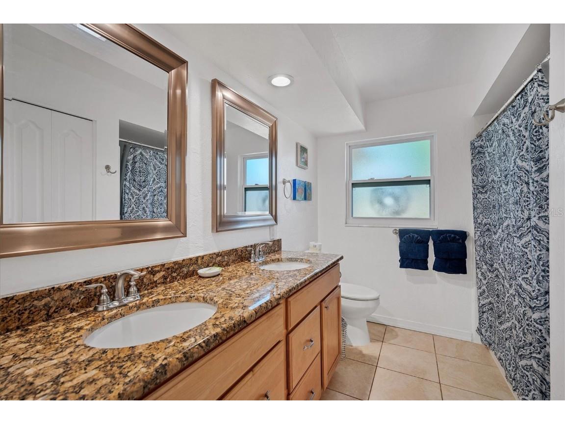 5738 Antilles Drive Sarasota FL 34231 A4662529 image16