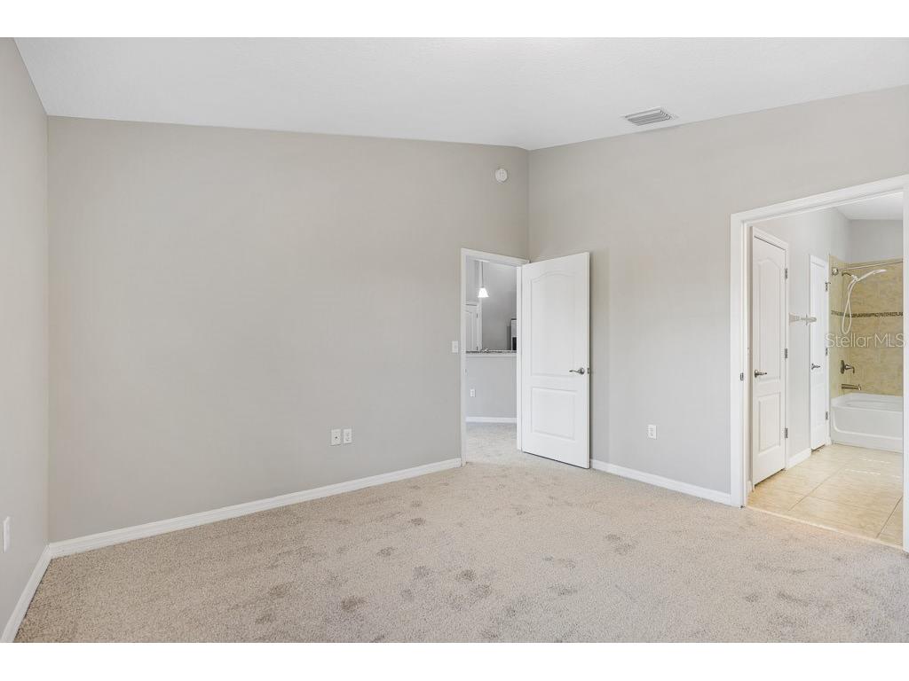 5738 Kingletsound Place Lithia FL 33547 TB8431411 image16