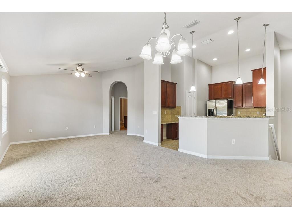 5738 Kingletsound Place Lithia FL 33547 TB8431411 image7