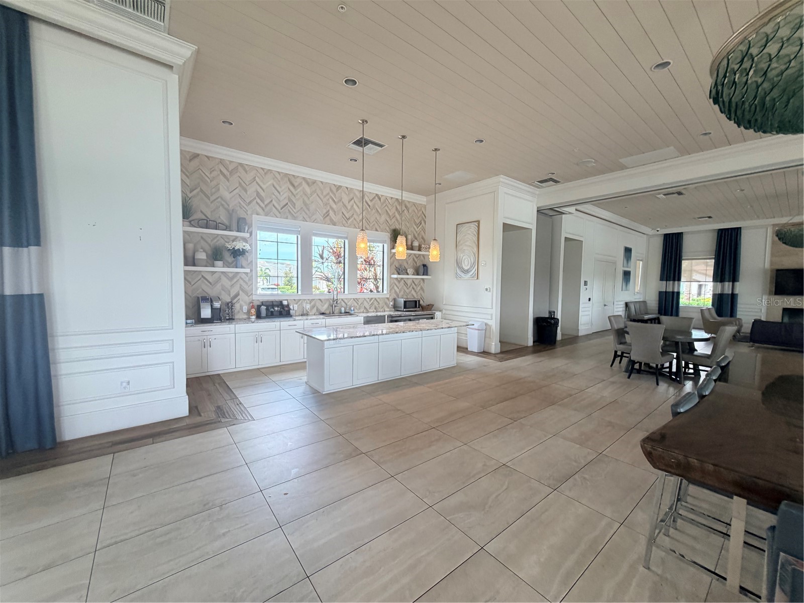 5738 Long Shore Loop Sarasota FL 34238 A4694892 image28