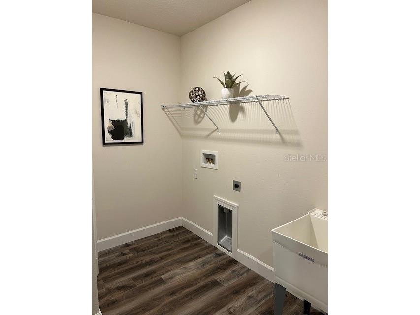 5739 Desert Rose Place Tampa FL 33615 TB8470883 image4