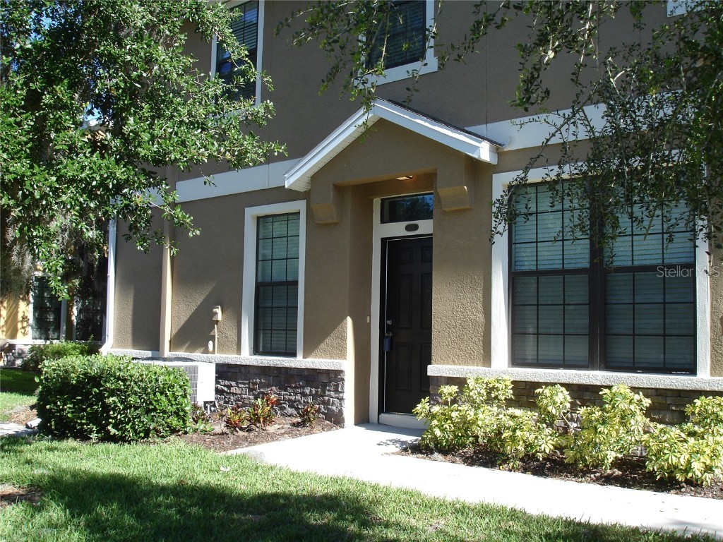 5739 Kingletsound Place Lithia FL 33547 T3447648 image1