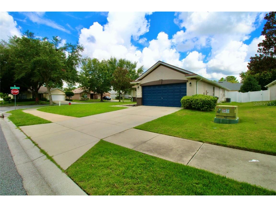 5739 SW 40th Street Ocala FL 34474 OM707184 image3