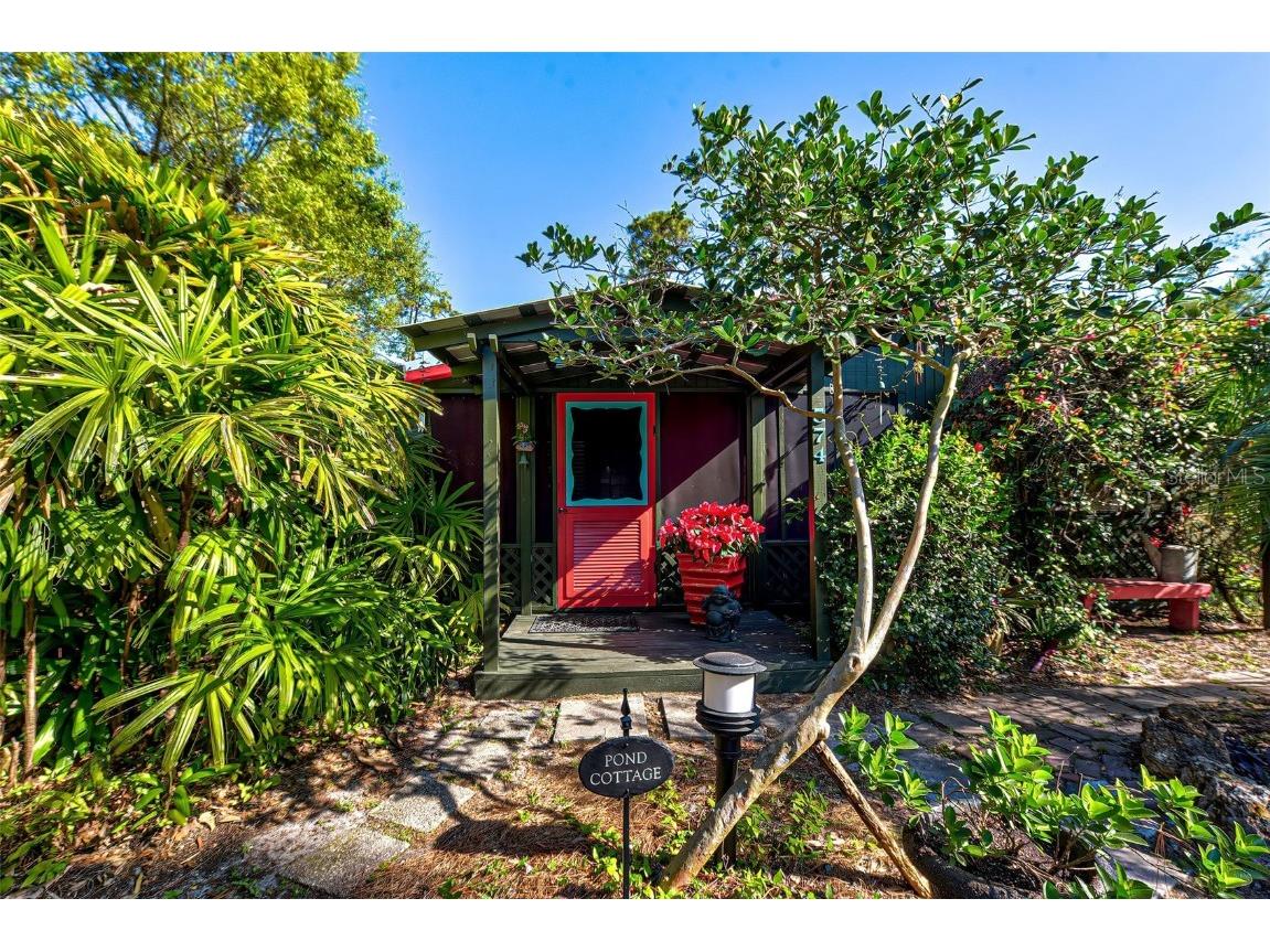 574 Artists Avenue Englewood FL 34223 D6129484 image1