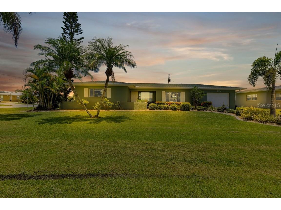 574 Lowell Avenue NW Port Charlotte FL 33952 C7495467 image1
