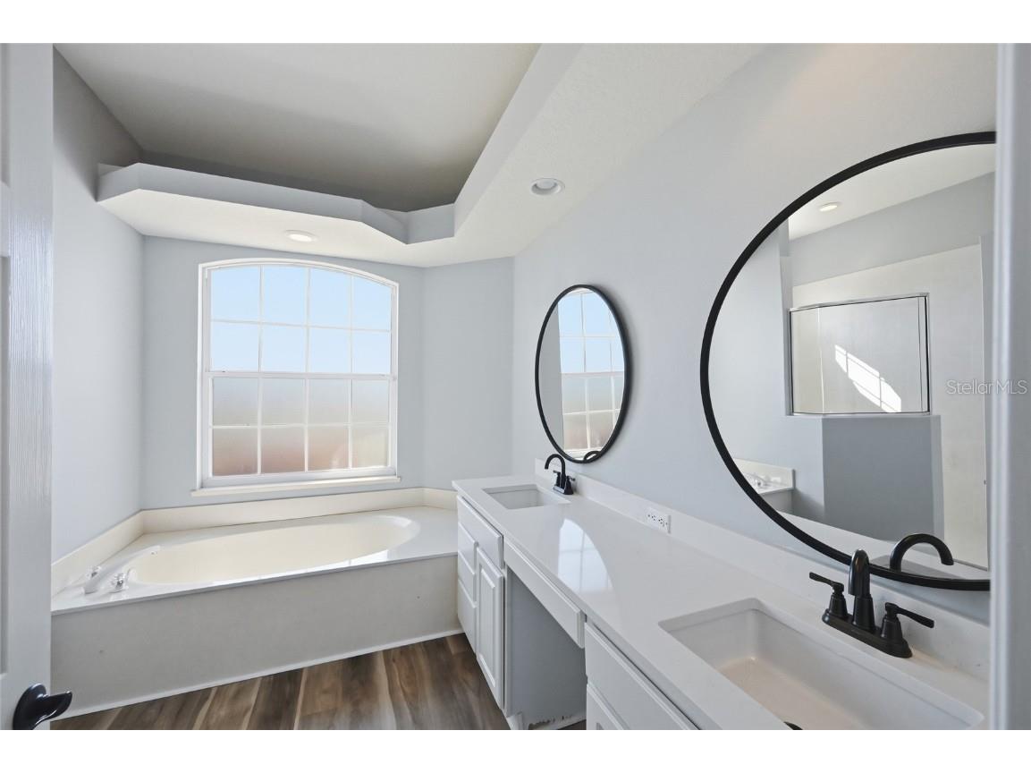 574 Planters Manor Way Bradenton FL 34212 A4671012 image17