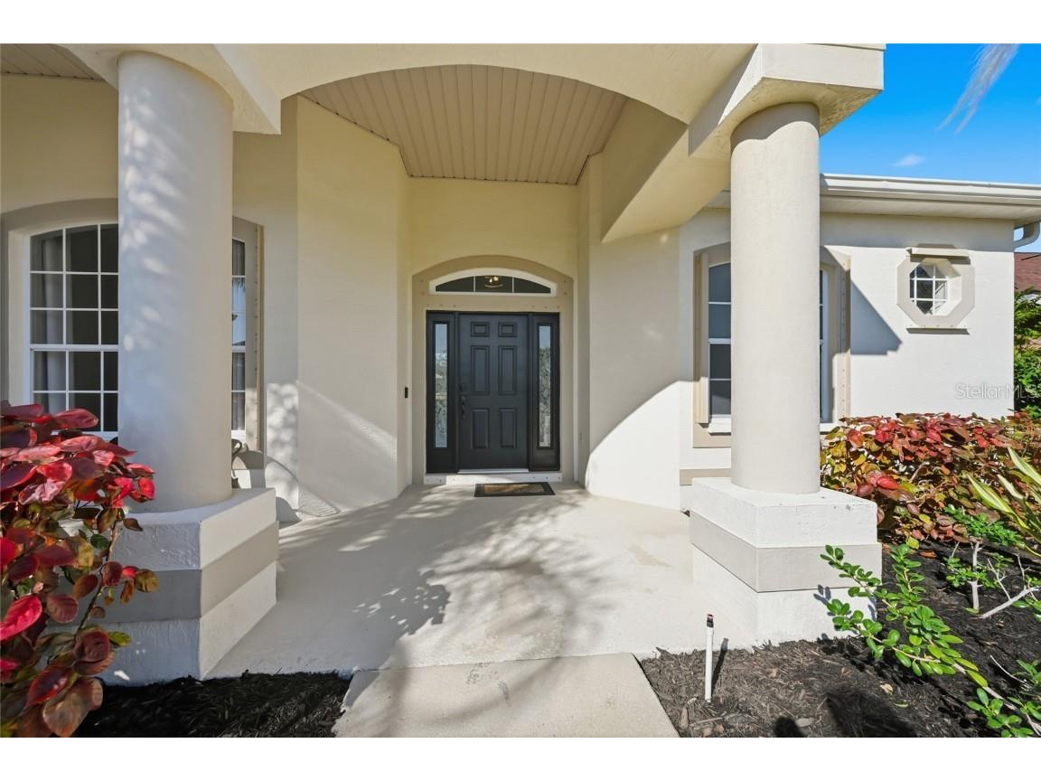 574 Planters Manor Way Bradenton FL 34212 A4671012 image3