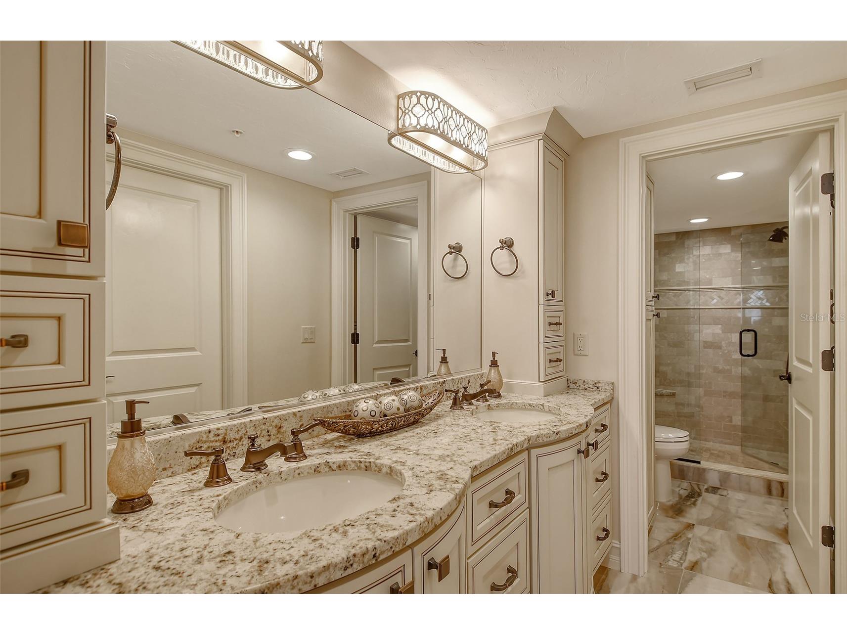 5740 Midnight Pass Road #307 Sarasota FL 34242 - GULF OF MEXICO A4680695 image24
