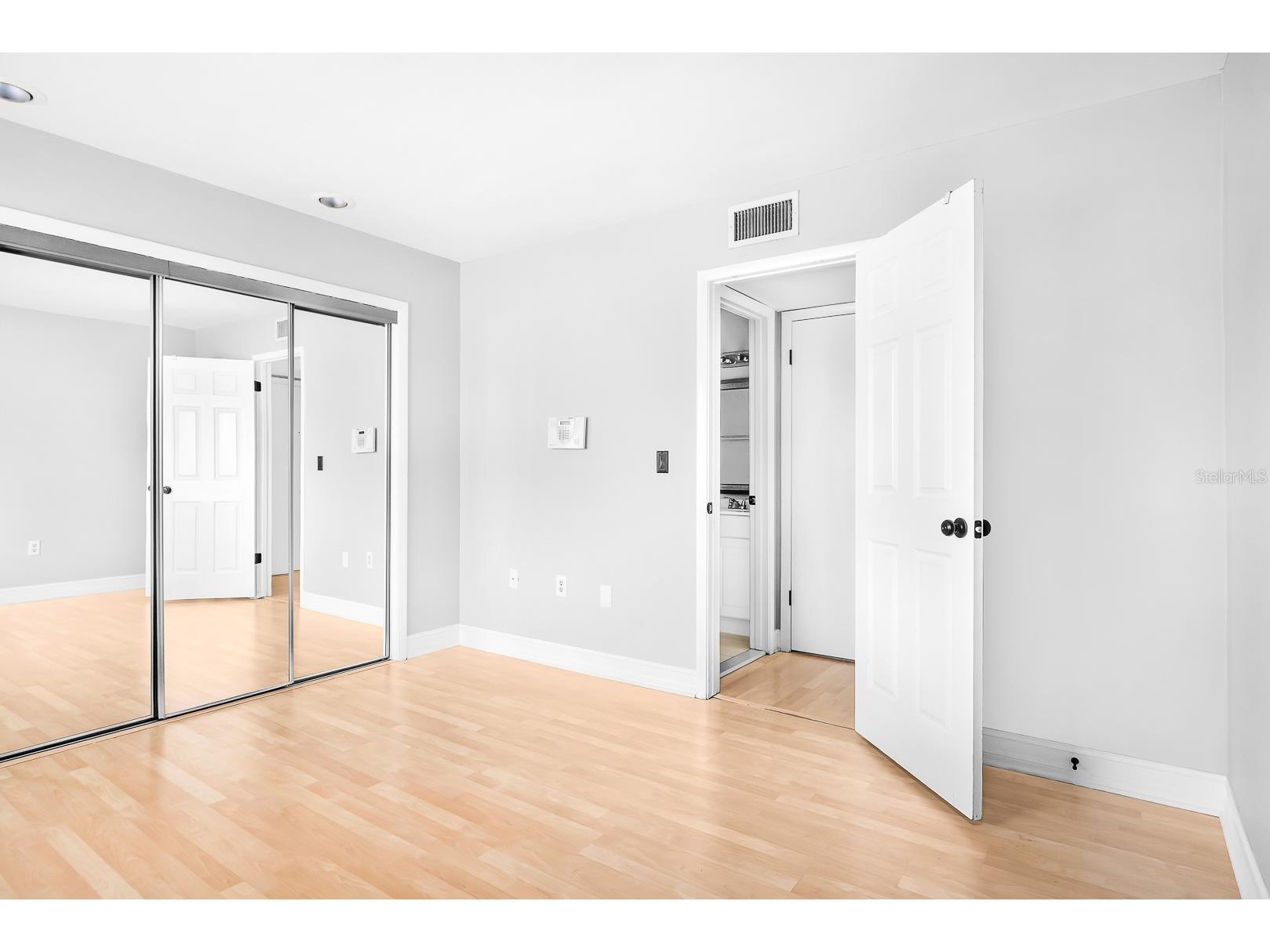 5741 Peregrine Avenue #28A Orlando FL 32819 O6386567 image18