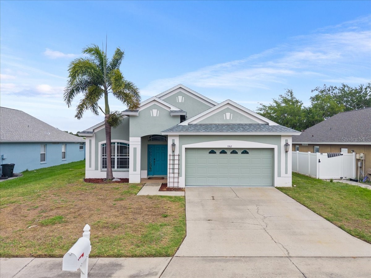 5742 48th Street Circle E Bradenton FL 34203 A4689612 image1