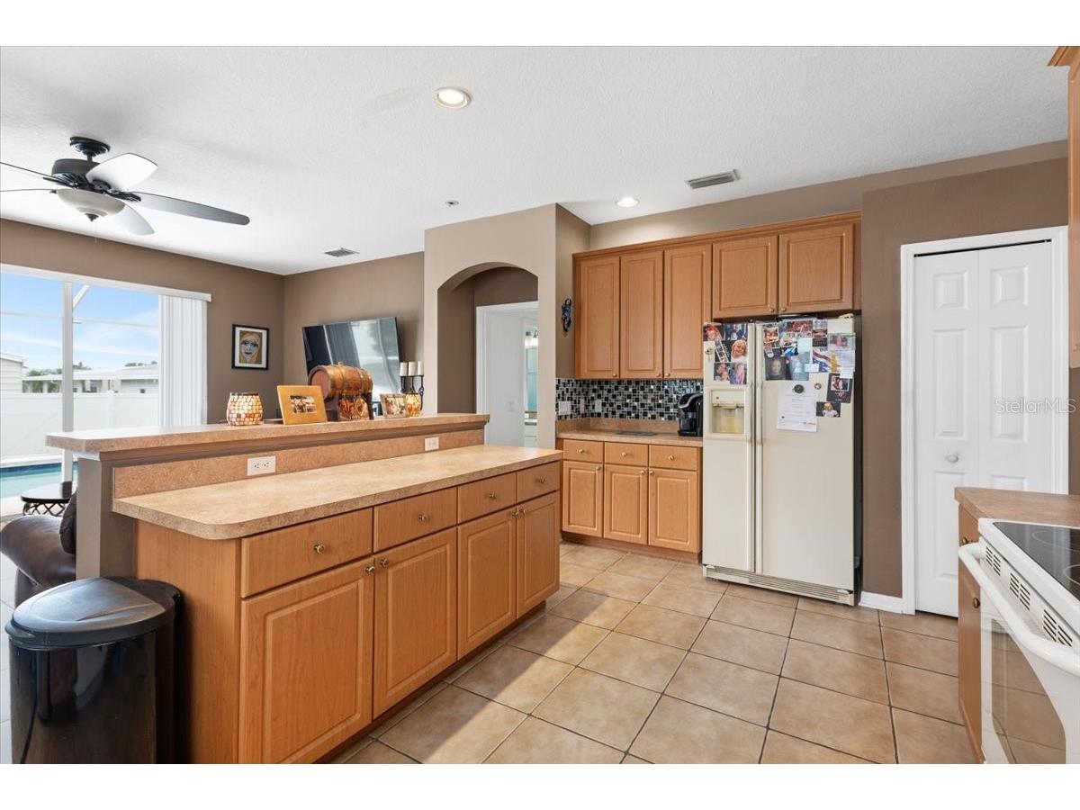 5742 48th Street Circle E Bradenton FL 34203 A4689612 image17