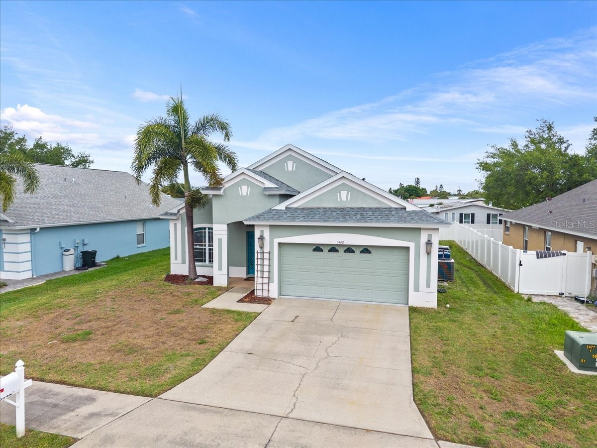 5742 48th Street Circle E Bradenton FL 34203 A4689612 image2