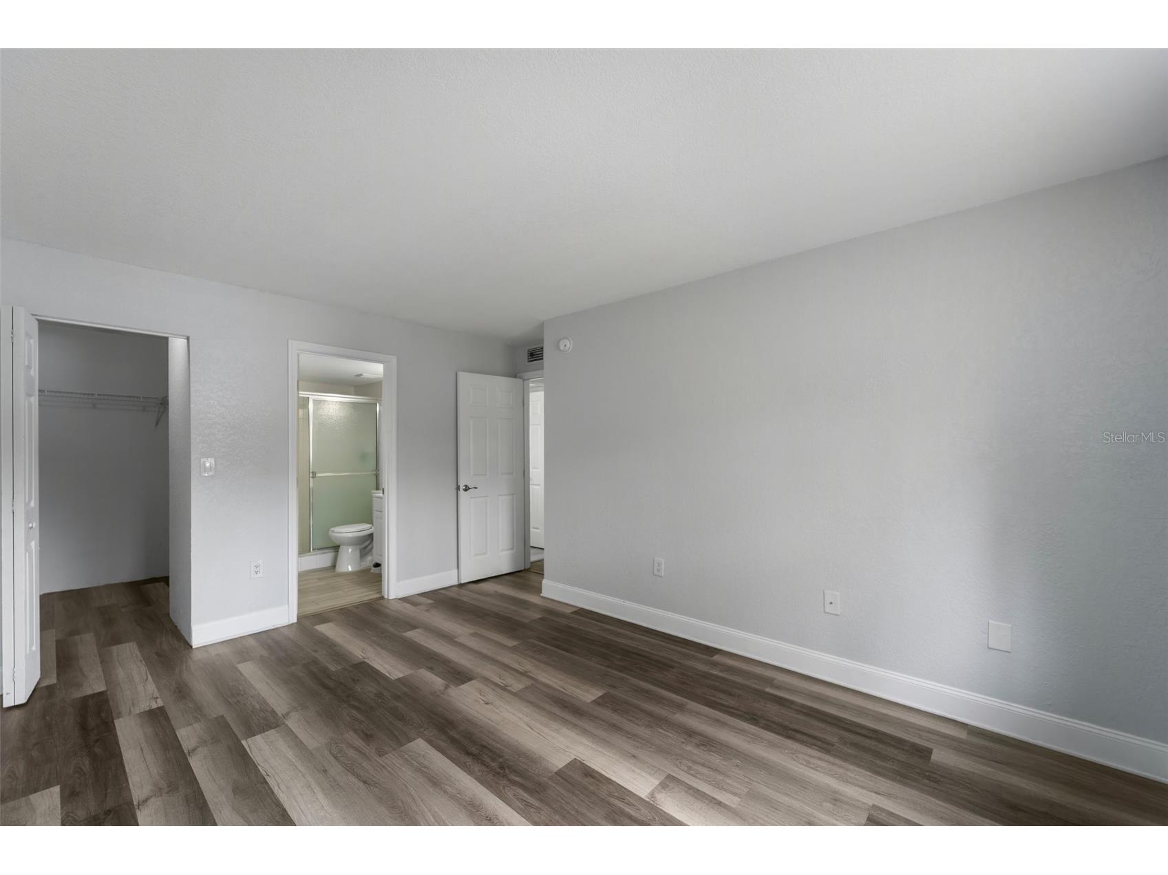 5742 Baywater Drive Tampa FL 33615 TB8480864 image16