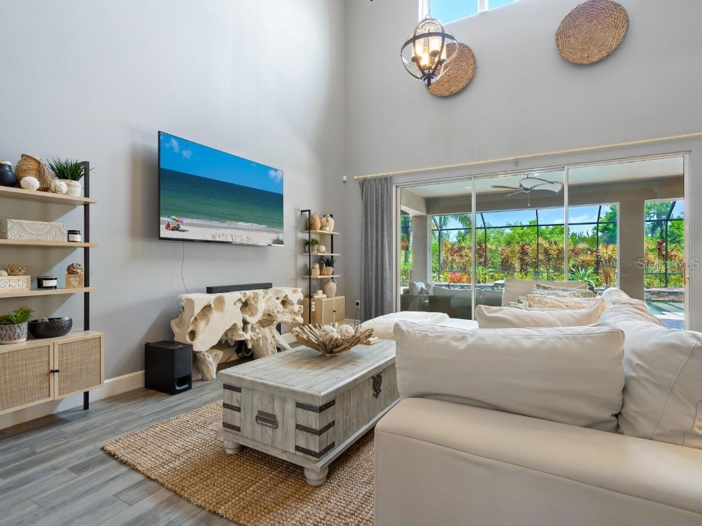 5742 Hydrangea Circle Sarasota FL 34238 A4645921 image8