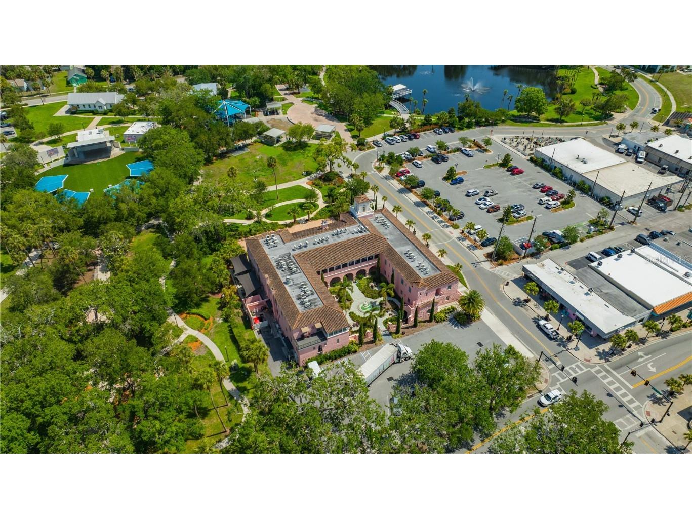 5742 Meadowlane Street New Port Richey FL 34652 W7871410 image56