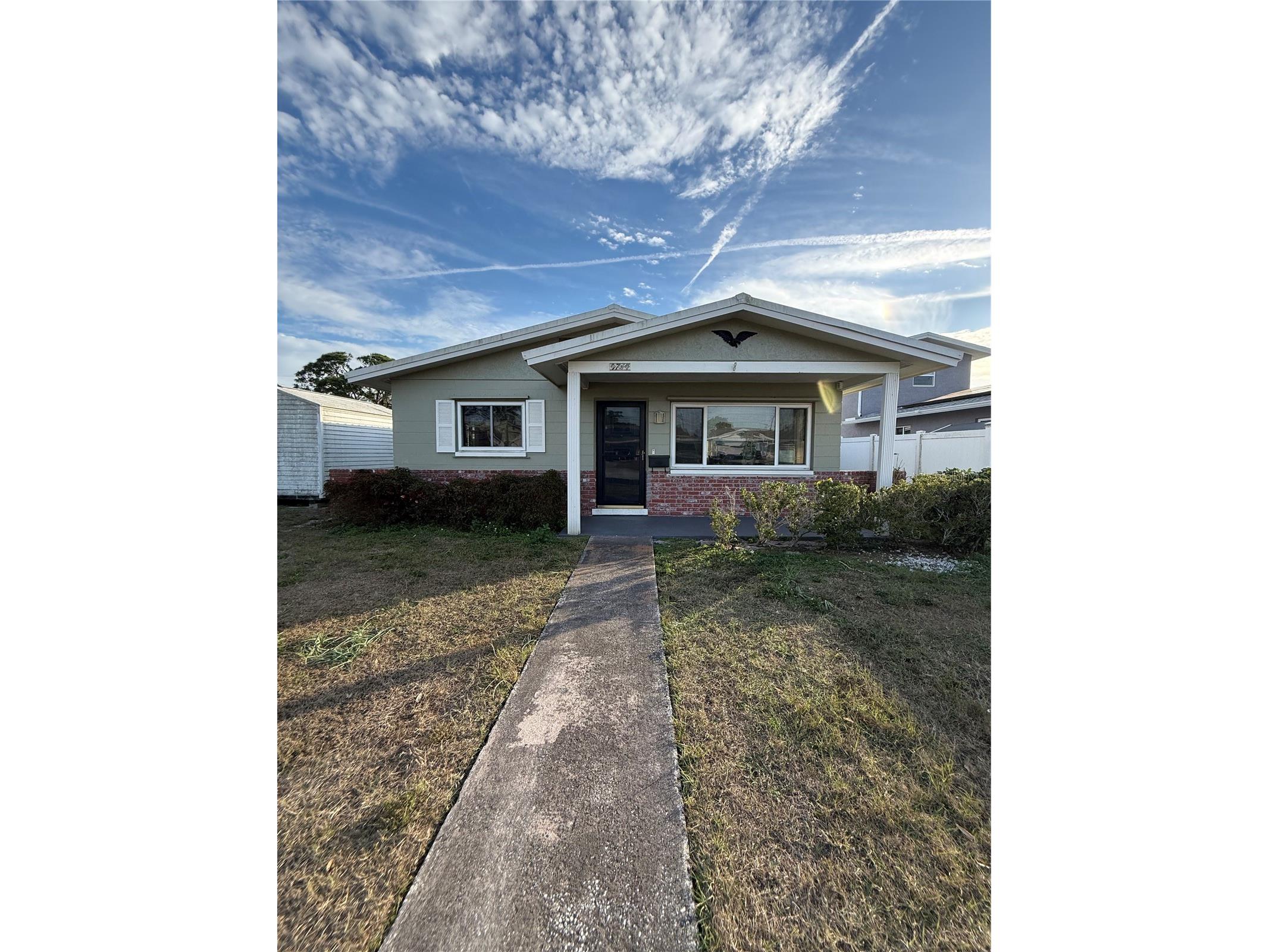 5744 17th Avenue N Saint Petersburg FL 33710 TB8455471 image1
