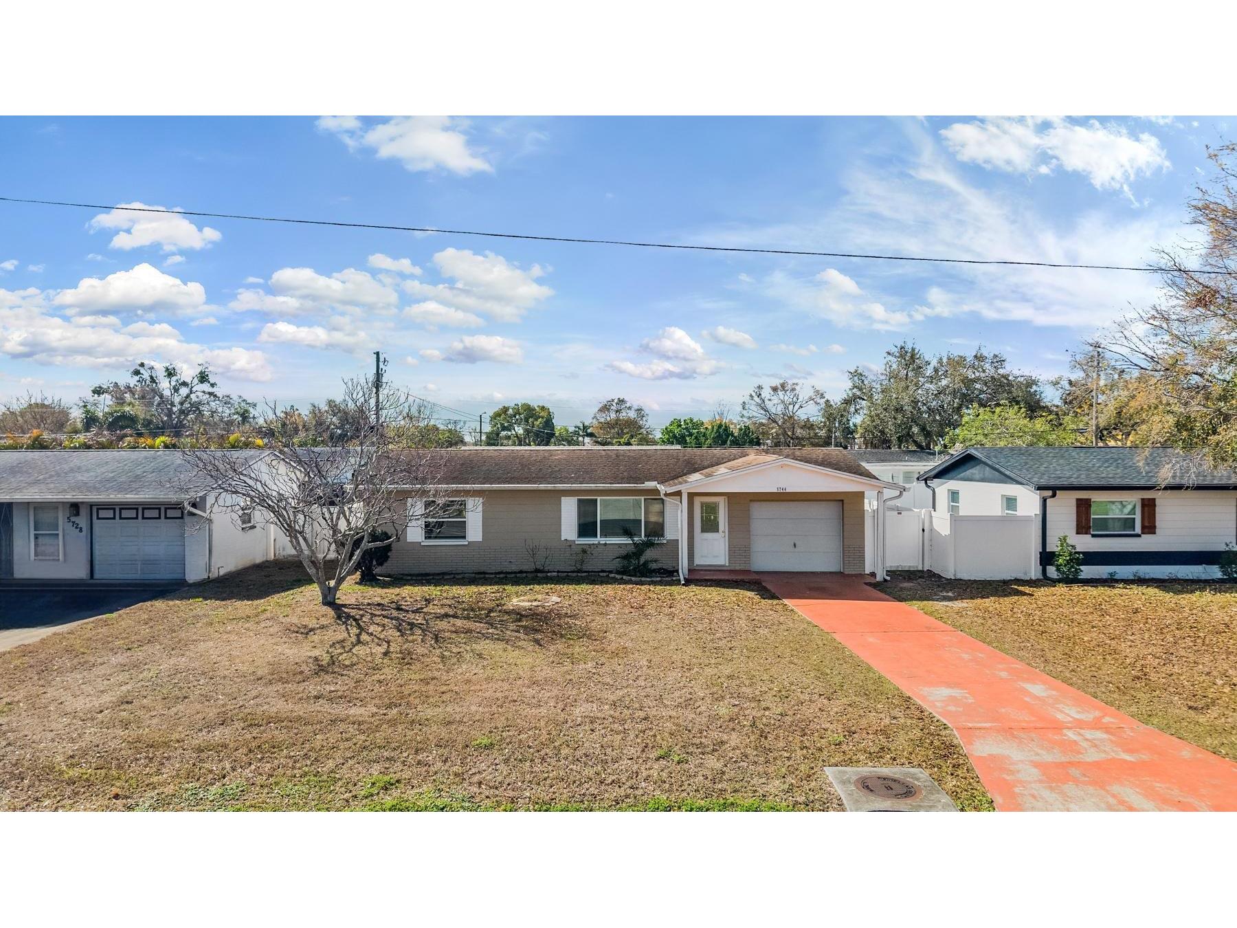5744 58th Avenue N Saint Petersburg FL 33709 TB8482634 image1