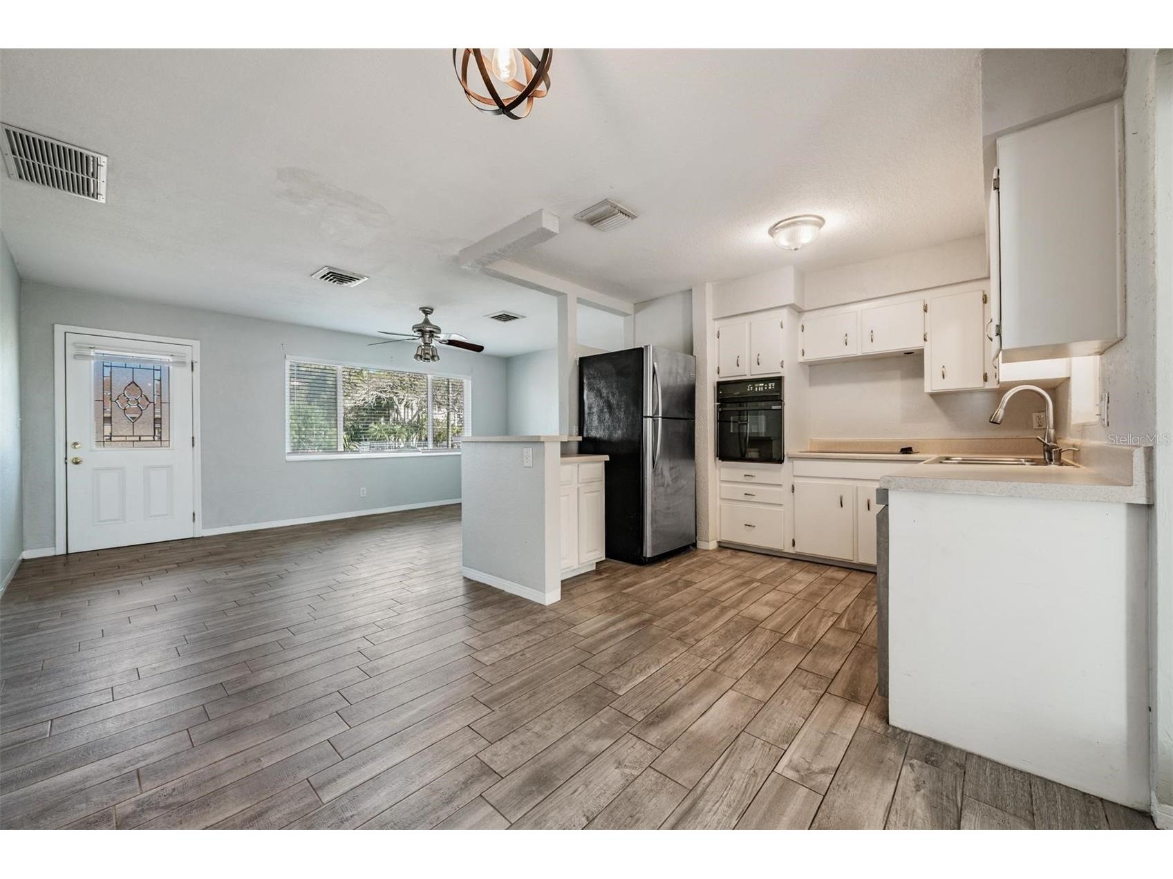 5744 58th Avenue N Saint Petersburg FL 33709 TB8482634 image10